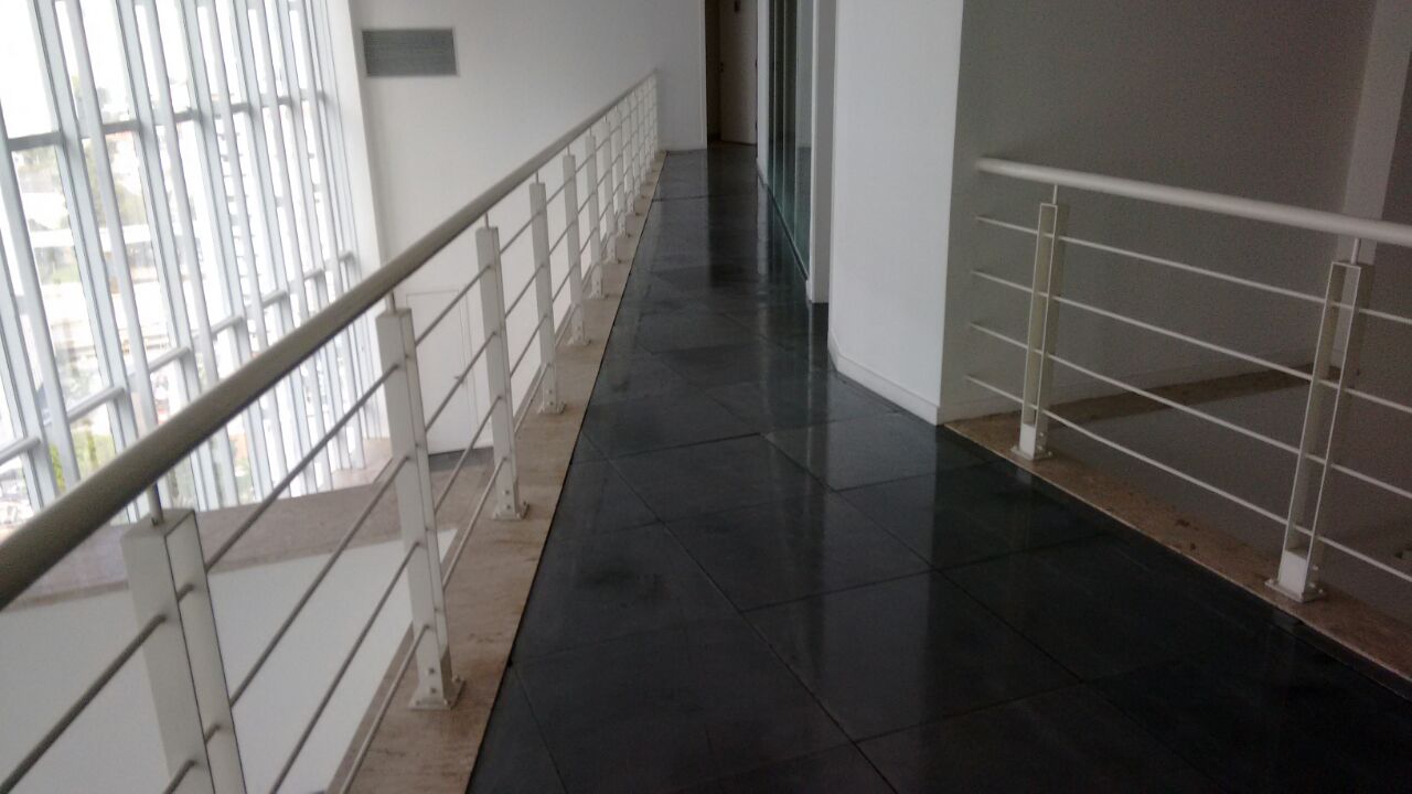 Verniz Acrílico Pisos e Fachadas - 900 ml - Imagem 3